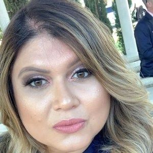 Meet your Posher, Edith